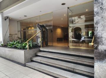 Departamento · 66m² · 4 Ambientes · Departamento en Recoleta de 4 Amb. Edificio de Categoría. Seg 24 Hs