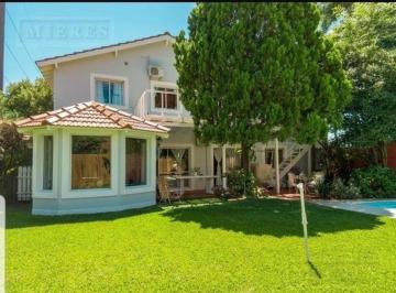 Casa · 270m² · 5 Ambientes · 3 Cocheras · Casa a La Venta Ubicada en El Barrio Tigre Chico, Tigre