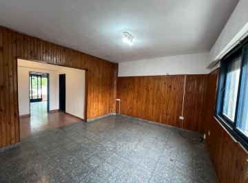 PH · 71m² · 4 Ambientes · PH S/exp en Pola Al 2900 - Frente Terraza Patio Todo Sol Cocina Comedor