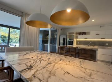 Casa · 230m² · 4 Ambientes · 4 Cocheras · Casa en Una Planta Amoblada con Pileta en Venta | San Matías | Escobar | Maschwitz