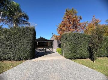 Casa · 153m² · 4 Ambientes · 2 Cocheras · Casa en Venta Escalada