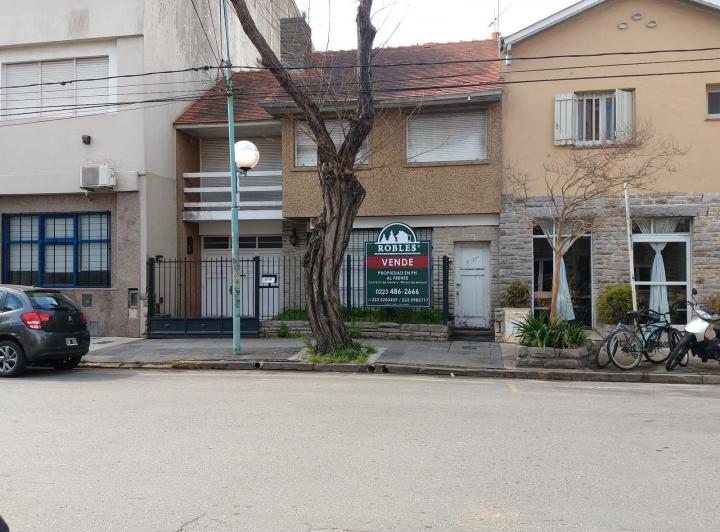 Local comercial · 135m² · 4 Ambientes · 1 Cochera