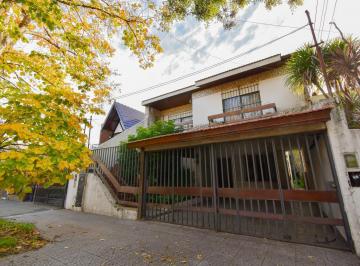 Casa · 200m² · 7 Ambientes · 1 Cochera · Venta Casa 7 Ambientes en Lomas de Zamora con Jardín y Garaje