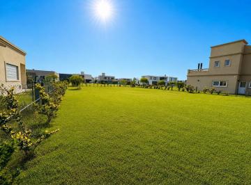 Terreno · 800m² · Lote Country Vida Funes - Fondo Norte