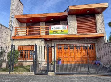 Casa · 288m² · 6 Ambientes · 3 Cocheras · Casa en Chauvin