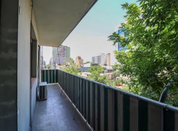 Departamento · 62m² · 4 Ambientes · Venta Departamento 4 Ambientes con Balcon Muy Luminoso en Caballito/flores