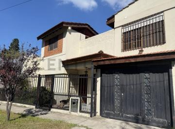 Casa · 150m² · 4 Ambientes · 2 Cocheras · Venta | Casa 4 Ambientes + Depto Independiente | Apta Crédito|desocupado