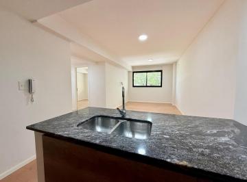 Departamento · 65m² · 3 Ambientes · 1 Cochera · Alquiler - Departamento de 2 Dorm. con Cochera. Centro, Rosario.