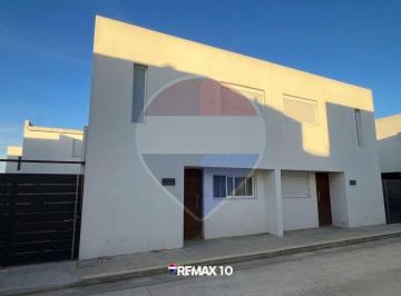 PH · 64m² · 5 Ambientes · Se Vende Duplex en Cooperativa de Viviendas.