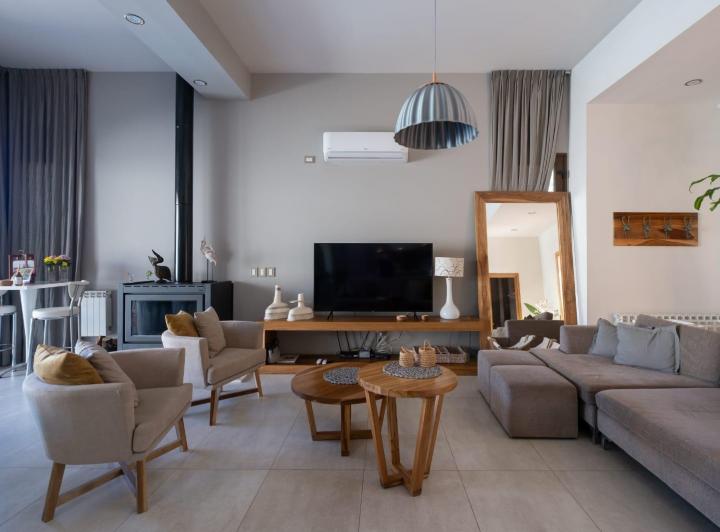 Casa · 320m² · 5 Ambientes · 2 Cocheras