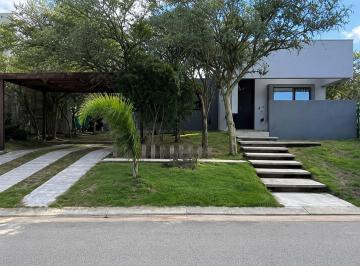 Casa · 180m² · 3 Ambientes · 2 Cocheras · Casa en Venta en Las Cañitas Malagueño, Toda en Pb, 2 Dorm.