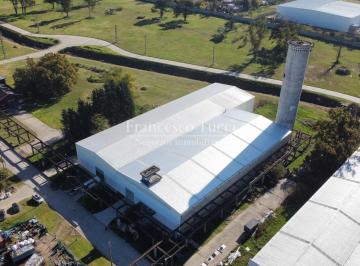 Bodega-Galpón · 1980m² · Galpón Nave Industrial en Alquiler en Parque Industrial Franco del Oeste