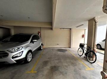 Garage · 18m² · Amplia Cochera Cubierta Zona San Martin
