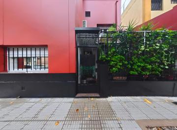 Casa de 4 ambientes, Flores · Casa con 132 m² Totales y 3 Dorm. en Venta, Flores Sur
