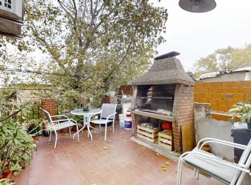 Casa · 115m² · 4 Ambientes · Casa Multifamiliar en Venta de 4 Ambientes en Villa Adelina con Parrilla, Terraza y Lavadero