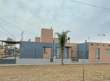 Casa · 120m² · 3 Ambientes · 6 Cocheras · Venta Casa 2 Dorm. 2 Baños Patio Asador San Ignacio