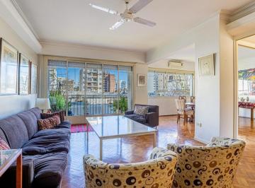Departamento · 180m² · 6 Ambientes · Piso de 6 Ambientes Super Luminoso en Flores