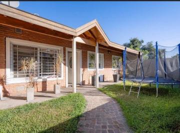 Casa · 159m² · 4 Ambientes · Venta Casa Multifamiliart 3 Casas en 1 Terreno