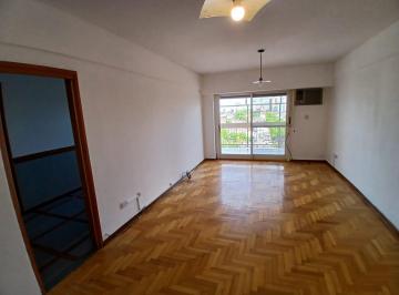 Departamento · 75m² · 3 Ambientes · 1 Cochera · Departamento en Venta 3 Ambientes con Cochera en Floresta