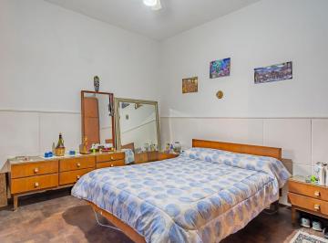 Casa · 61m² · 3 Ambientes · Casa en Venta en Barrio Belgrano Dos Dorm.
