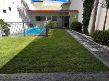 PH de 3 ambientes, Villa Luro · PH en Venta en Villa Luro con Jardin