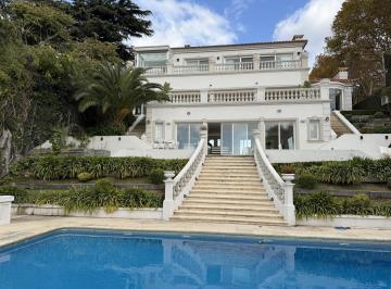 Casa · 750m² · 6 Ambientes · 14 Cocheras · Casa en Casco Hisotrico de San Isidro