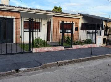 Casa · 140m² · 3 Dormitorios · 3 Cocheras · Casa 3 Dorm. Los Gigantes