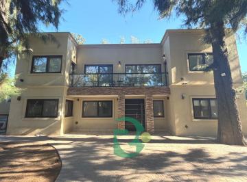 Casa de 7 ambientes, Ituzaingó · Venta Casa 6 Amb. Exclusiva. Parque Leloir