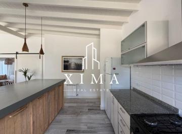 Casa · 223m² · 5 Ambientes · Casa en Alquiler Costa Esmeralda