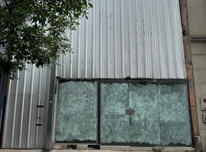 Local comercial · 151m² · 5 Ambientes