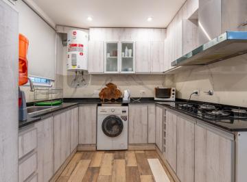 Departamento · 67m² · 4 Ambientes · Departamento de 4 Ambientes con Balcón Corrido y Vista Abierta en Flores!