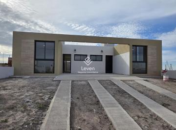 Casa · 75m² · 3 Ambientes · 1 Cochera · Duplex 2 Dorm. Barrio Docta Central a Estrenar