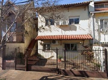 PH · 194m² · 12 Ambientes · 2 Cocheras · Casa con 2 PH Frente Al Hipodromo