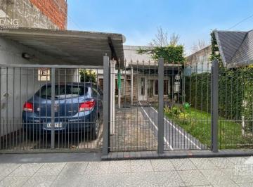 CASA  CALLE 13 ENTRE 164 Y 165  BERISSO · Casa en Venta Calle 13 Entre 164 y 165 Berisso, Pdo. de Berisso, Buenos Aires