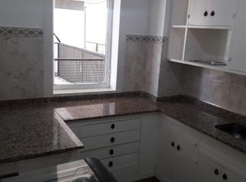 Departamento de 4 ambientes, Córdoba · Inmobiliaria Alquila Departamento a Dos Cuadras de La Plaza San Martin - Cordoba