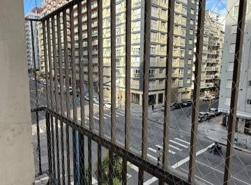 Departamento · 78m² · 2 Dormitorios · Venta 3 Ambientes a La Calle Av Colon 1500