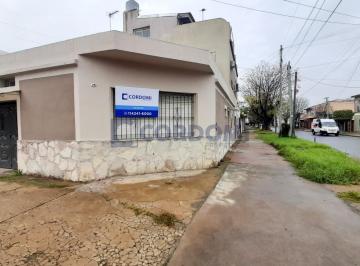 PH · 78m² · 3 Ambientes · 1 Cochera · Venta de PH en Lanús Casa de 3 Ambientes con Garaje