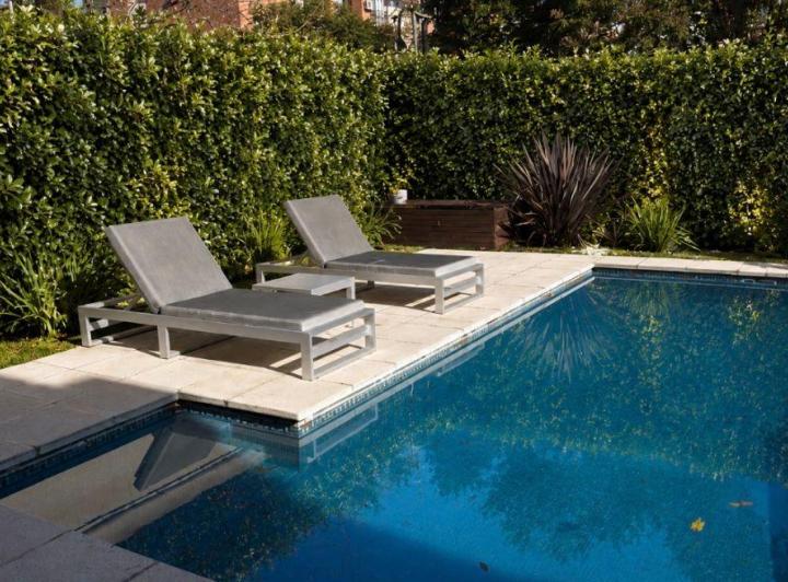 Casa · 280m² · 8 Ambientes · 1 Cochera