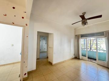 Departamento · 62m² · 3 Ambientes · Departamento 3 Ambientes. Baño y Toilette. Balcon. Acceso por Escalera. Villa Crespo.