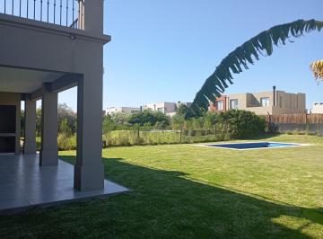 Casa · 200m² · 5 Ambientes · 2 Cocheras · Venta Casa C/renta 5 Amb Barrio San Gabriel Villanueva Tigre
