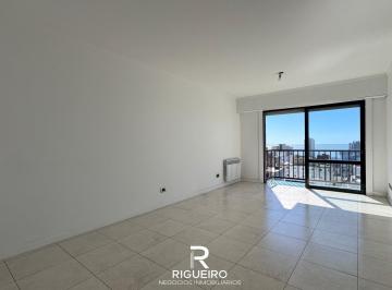 Departamento · 91m² · 4 Ambientes · 1 Cochera · Oportunidad Departamento 4 Ambientes con Cochera - Centro