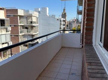 Departamento de 4 ambientes, Rosario · Departamento de 68 m² con 2 Dorm. en Alquiler en Martín