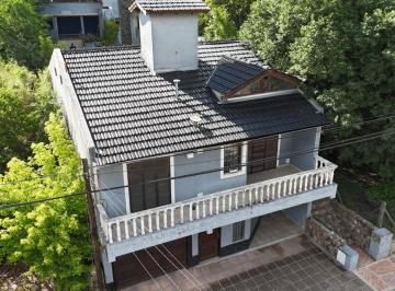 Casa de 4 ambientes, Villa General Belgrano · Propiedad Comercial Sobre Av Julio A. Roca – Vgb | Local, Oficinas, Casa y Quincho con Pileta.