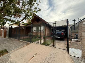 Casa · 29m² · 9 Ambientes · 1 Cochera · Casa en Área Centro