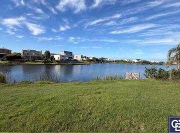 Terreno · 721m² · Venta de Lote Interno Al Lago Central en Barrio Vistas, Puertos del Lago, Escobar