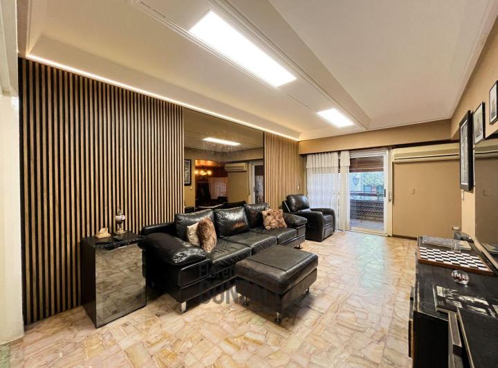 Casa · 228m² · 5 Ambientes