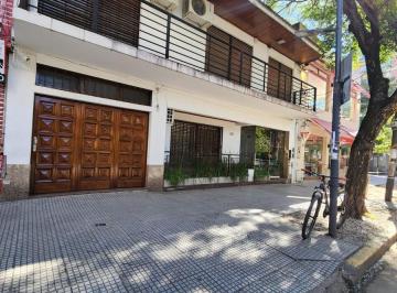 Casa · 360m² · 7 Ambientes · 1 Cochera · Lanusitas - Lote Comercial 10x31 con 3 Casas y Apto Desarrollo en Altura