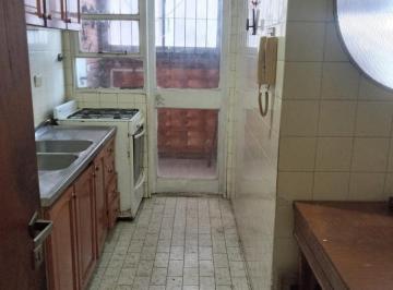 Departamento · 70m² · 3 Ambientes · Alquiler - Depto 3 Ambientes Frente a Plaza San Martin - Quilmes Centro