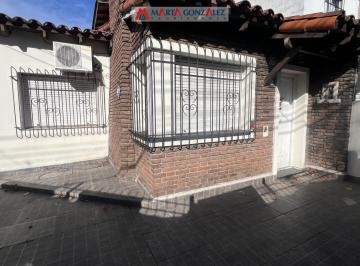 Casa · 130m² · 4 Ambientes · 1 Cochera · Casa Venta