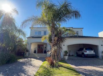 Casa · 403m² · 8 Ambientes · 5 Cocheras · Venta | Casa Altos de Campo Grande | Pilar